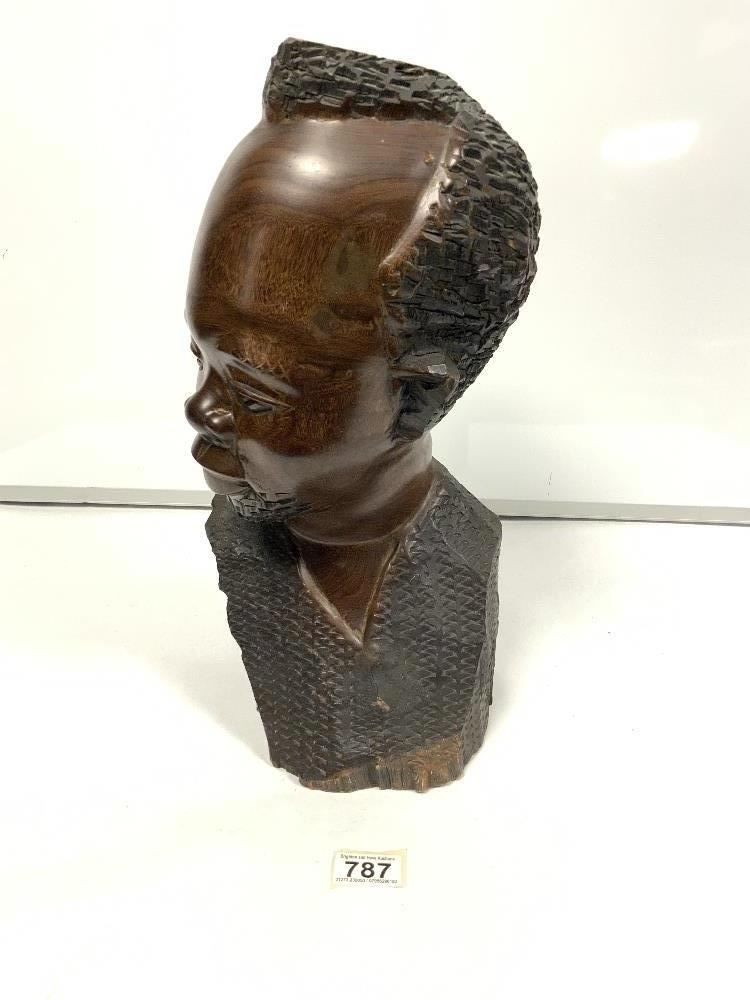 African carved bust